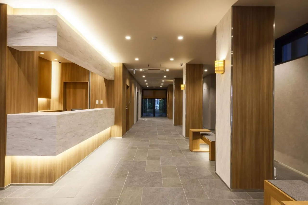 Plum Hotel 오사카 3*,  일본